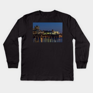 City scape at night Kids Long Sleeve T-Shirt